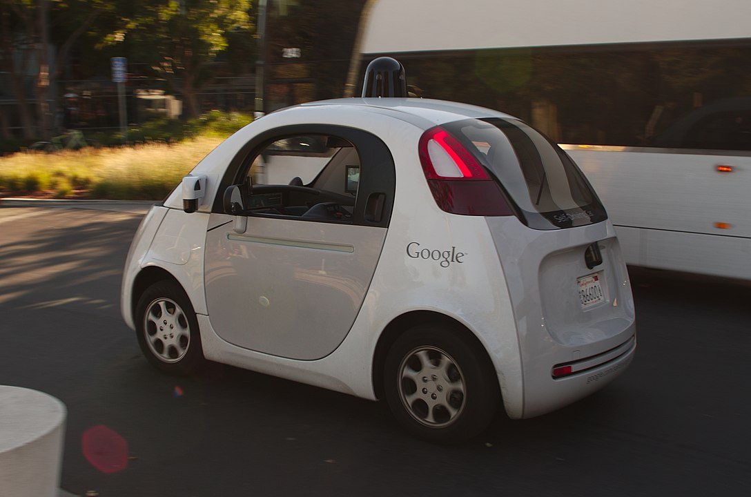 Les fameuses premières "Google Cars"...